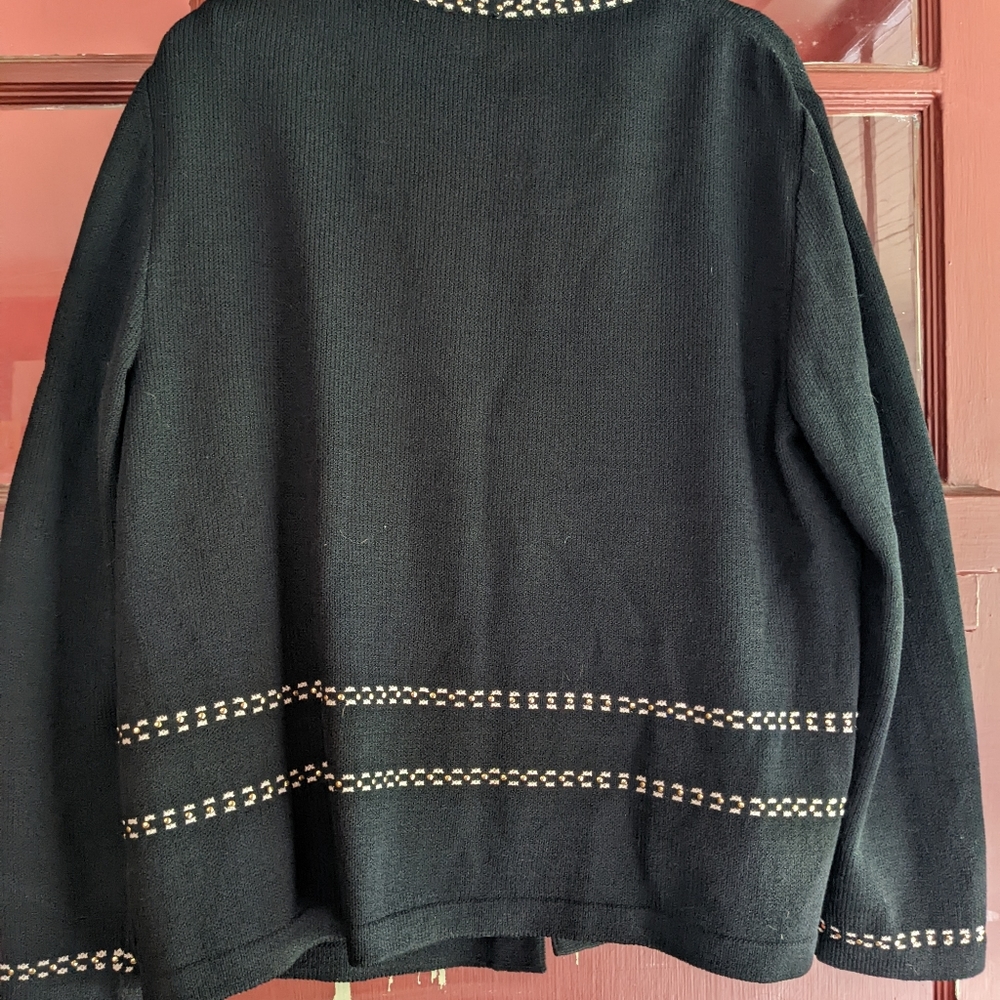 Beautiful St John Sport sweater set - Picture 6 of 16